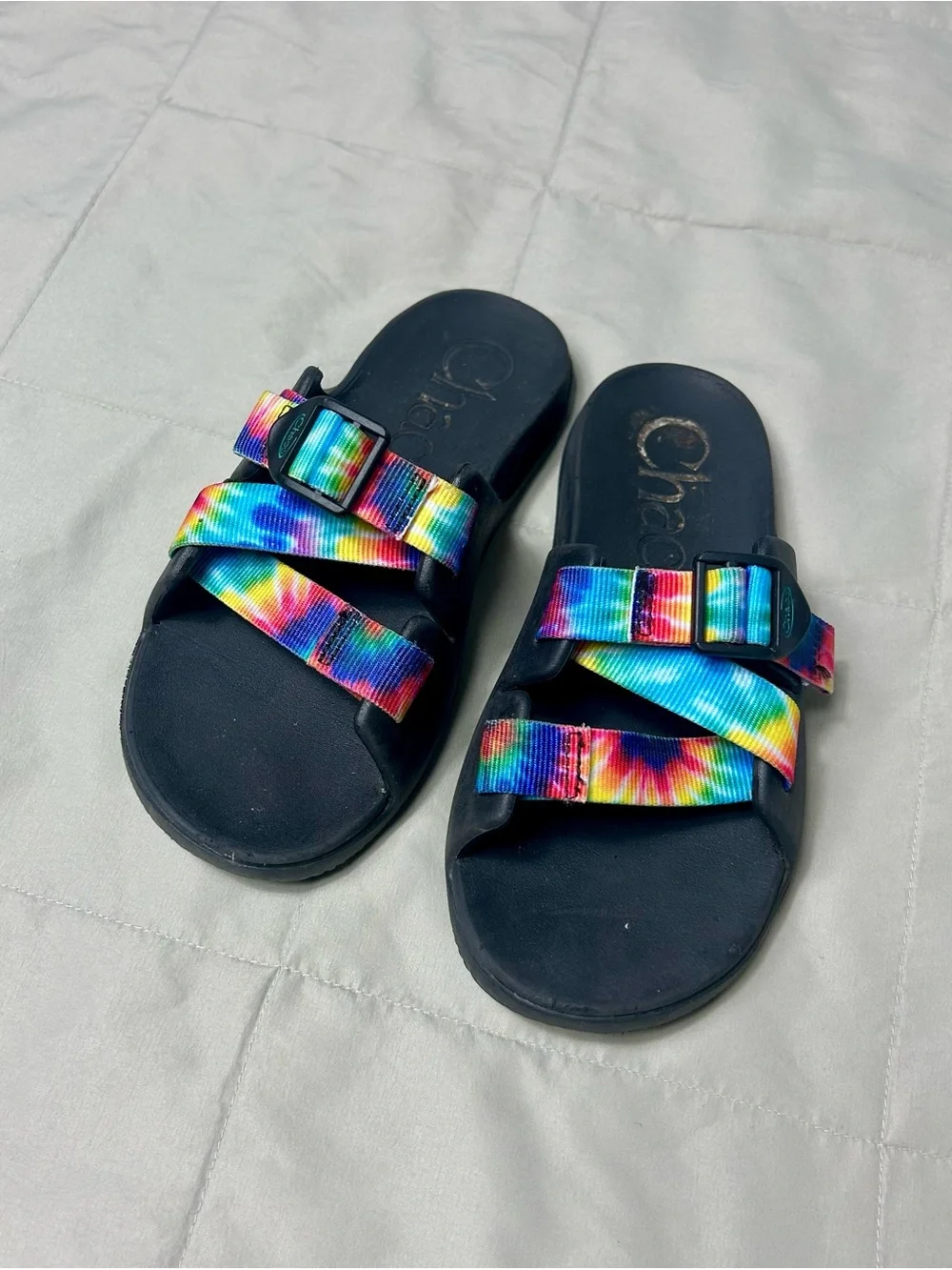 Chaco Kids Tie-Dye Rainbow Strap Sandals / Slides, Size 2, Adjustable Buckle